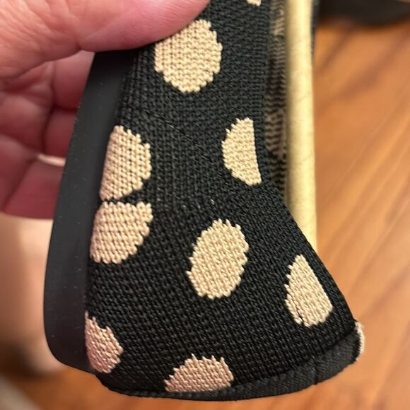 Dream Pairs Size 5 black & cream polkadot pointed toe flats.  New - Picture 5 of 6